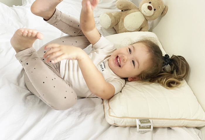 Gesunde Schlafhaltung von klein auf