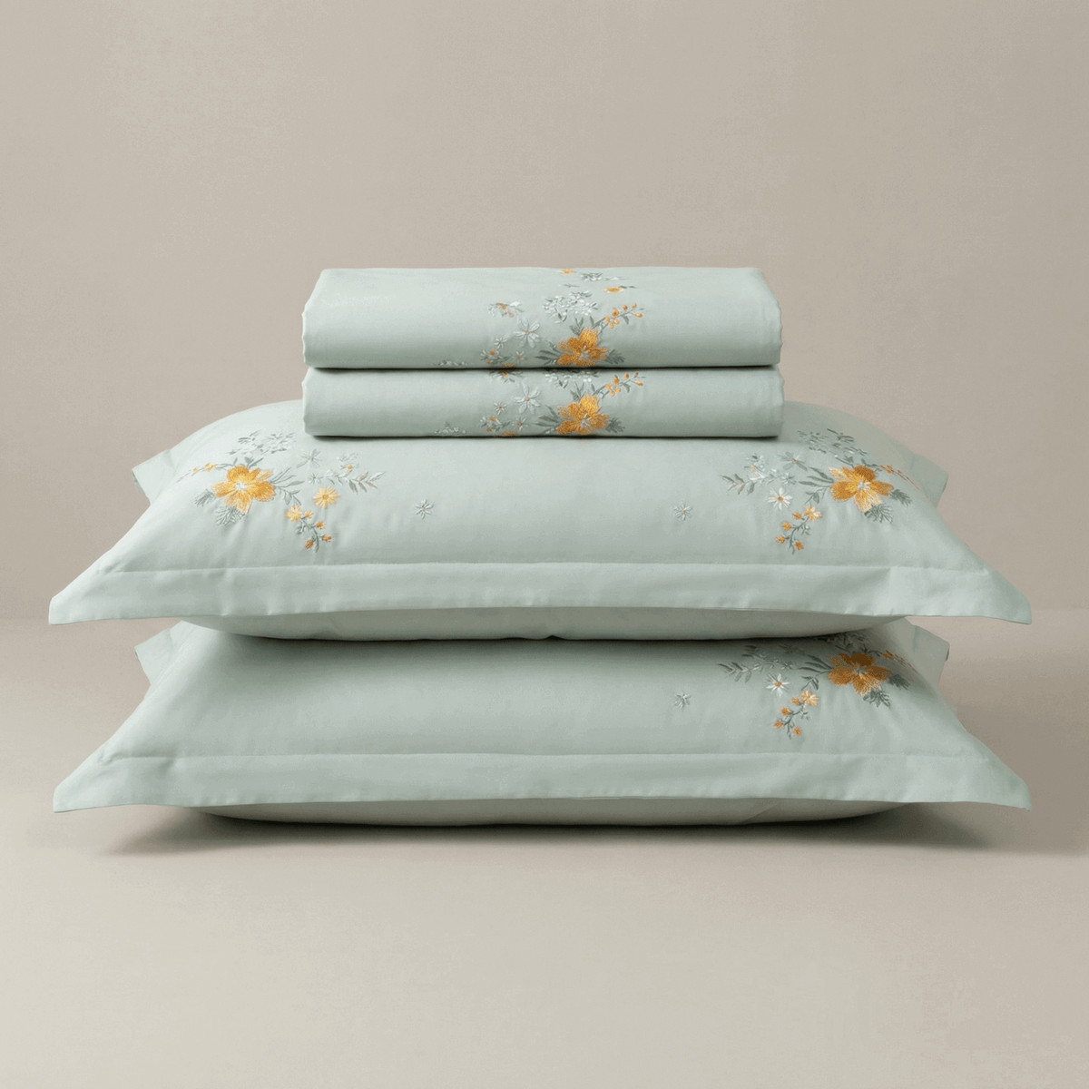 Svilanit PREMIUM bestickte Baumwoll-Satin-Bettwäsche Molly – die prest –