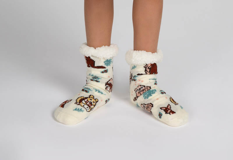 Geschenk: weiche Socken im gleichen Stil.